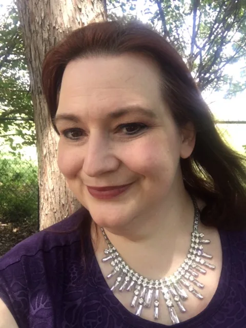 Amber Royer Headshot